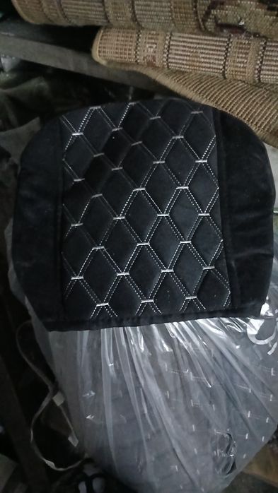 Чехлы в машину продам