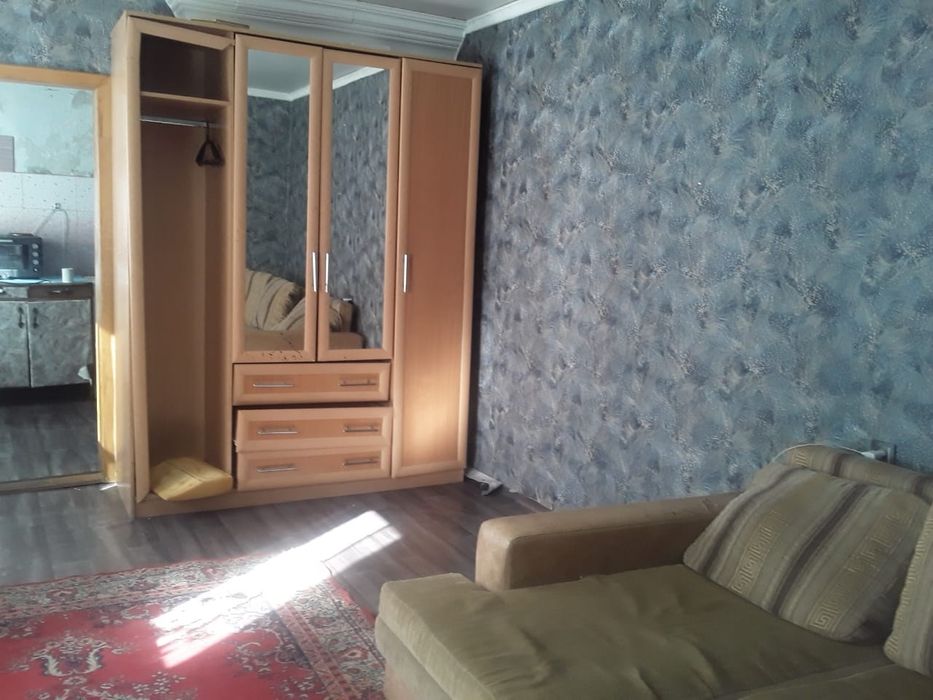 Продам 2 комн квартиру в центре