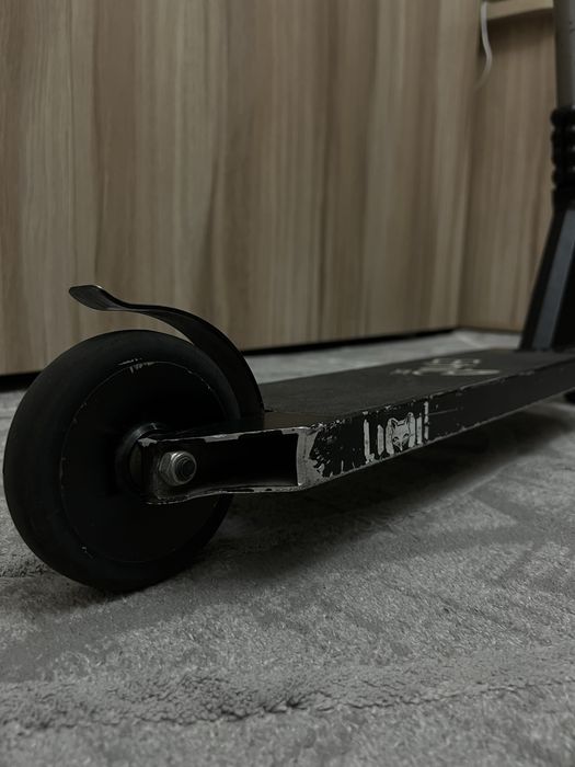 Кастомный трюковой самокат