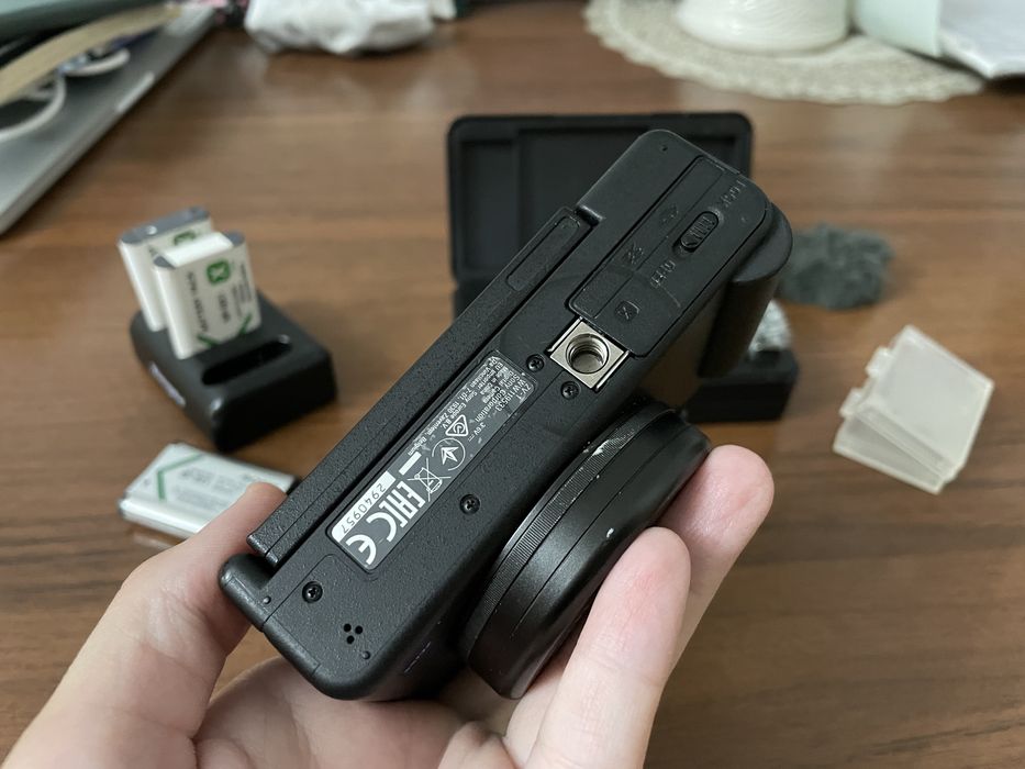камера sony zv-1