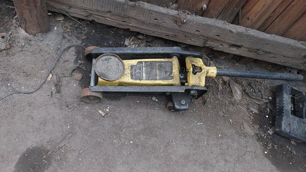 Комплектующие на ваз ,07