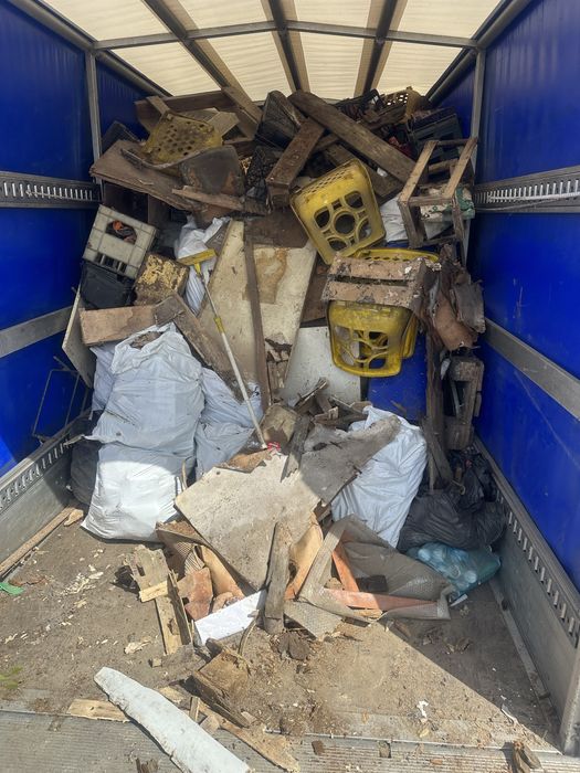 Извозване на боклуци в София – бързо и изгодно!!!