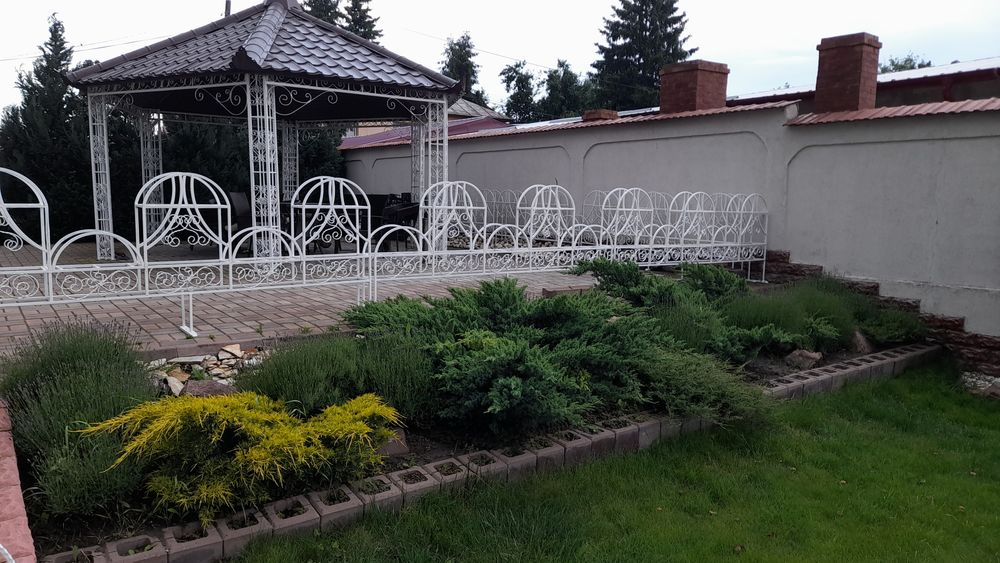 Vand suporturi flori .