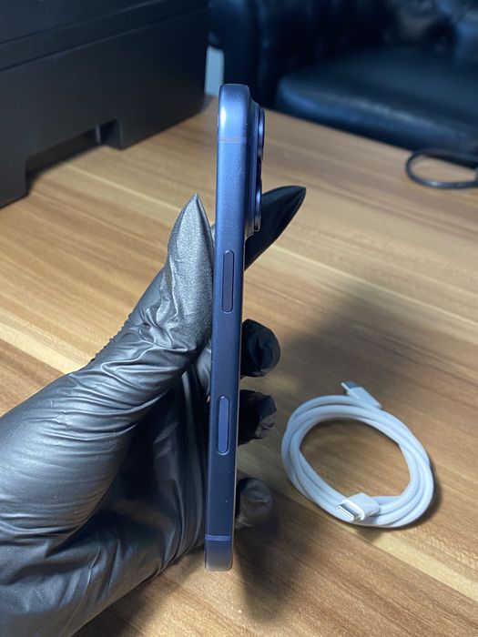 iPhone 17 Pro• 256 GB • Deep Blue