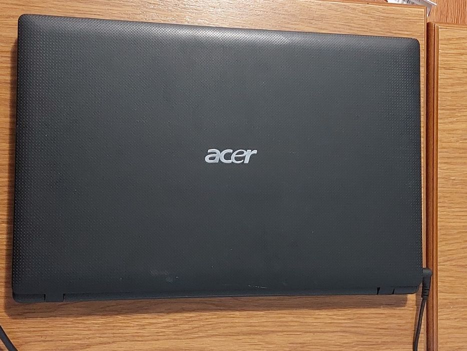 Laptop Acer i5 480M 2,67Ghz, 4GB, 500GB, Video HD 6370M 512mb, Windows 7 Office 2010