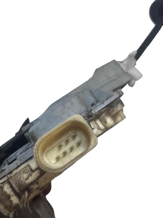 Broasca Usa Stanga Spate Volkswagen Passat 3C2 Berlina 2005 - 2010 3C4839015A