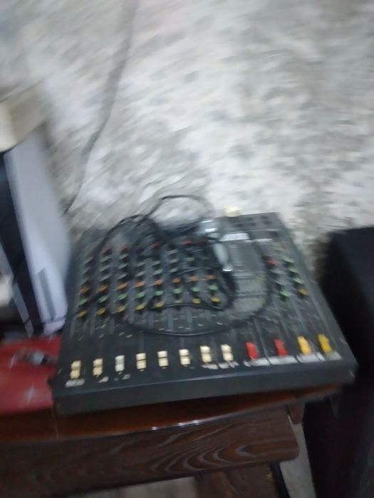 Продам комплект опаратуру в хорошо состаяни причина продажы зря стоит