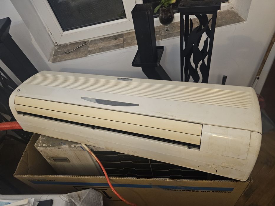 Aparat de aer condiționat perfect dar trebuie reparat Eu mi am luat al