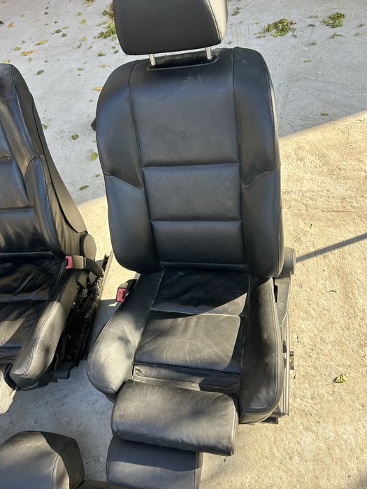 Ел рекаро с подгрев и отзад BMW E60