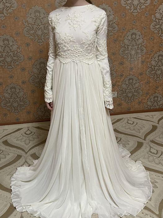 Платье нарядное шикарное