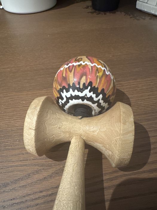 Kendama Krom Naked Apex