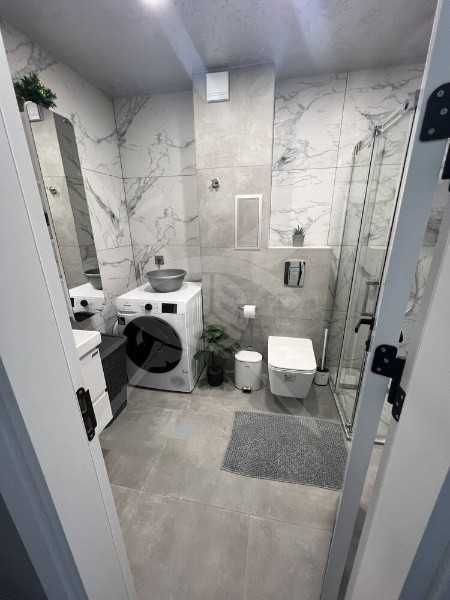 Дава се под наем Двустаен апартамент в Пловдив, Център - 67 кв.м за 648.21 € - Снимка #2