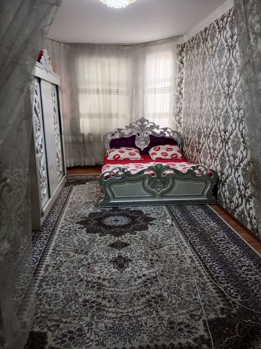 Qarshi shahar davlat hizmatlaridan utganda 4 etajli dollardan dom soti