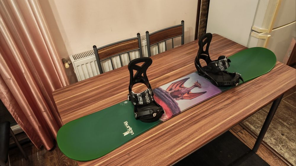 Placa snowboard Burton Motion 146 Cm cu legaturi Burton Cartel S