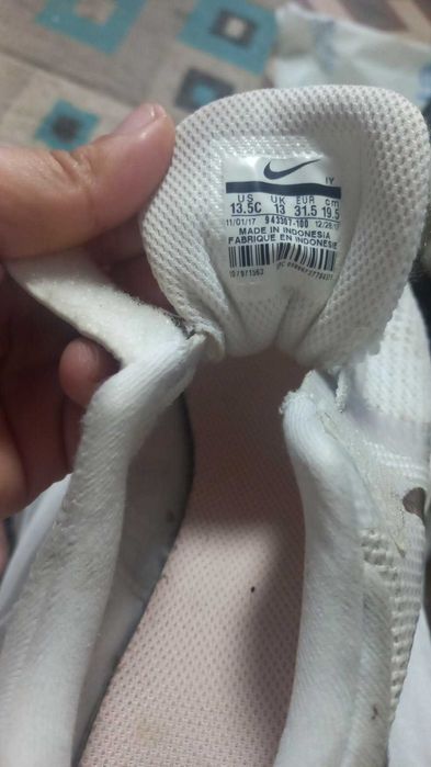 Vand 2 perechi incaltaminte pt fetite