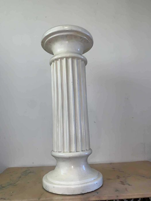 Pedestal alb pentru flori/statuie etc decor