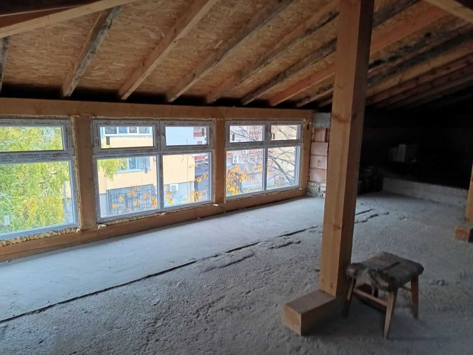 Продава се Многостаен апартамент в Шумен, Център - 150 кв.м за 2040 €/кв.м - Снимка #13