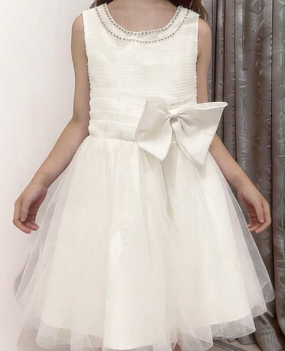 Платье детское в отличном состоянии