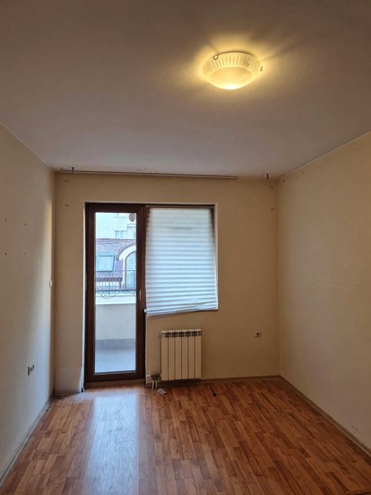 Дава се под наем Тристаен апартамент в София, Център - 65 кв.м за 650 € - Снимка #2