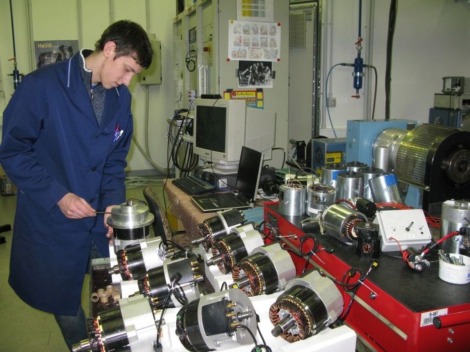 avto elektrik  выезд вскрытие  замков авто  вулканизация на выезд