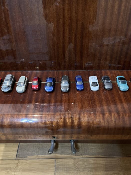 Машинки Hot wheels