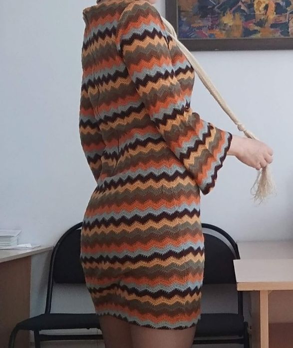 Платье теплое модное и трендовое