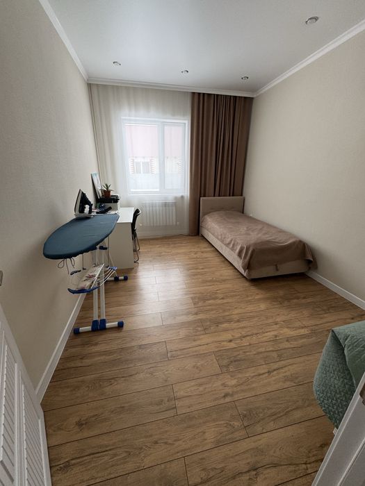 Большой, теплый дом