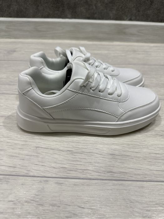 Кеды белые новые 38 размер