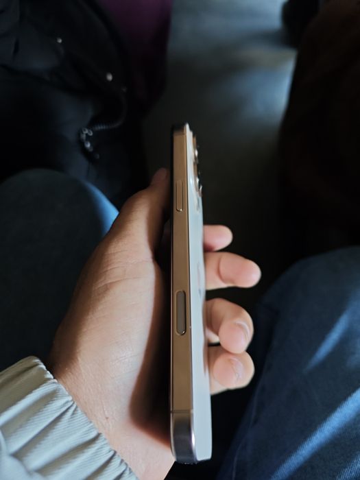 Iphone 16 pro max 256gb sotladi