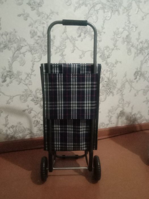 Продаются тележки новые. Стоимость одной тележки  300.000 сум