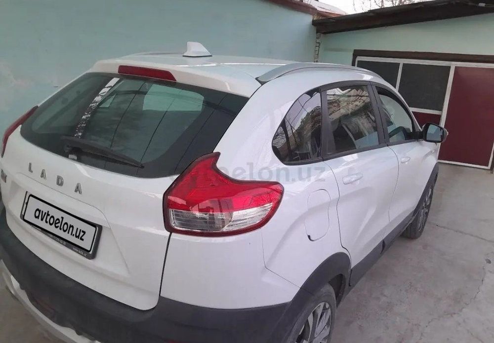 Lada Xray cross 2019