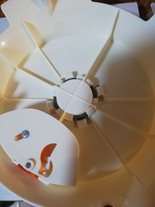 Поворотный столик для выпечки