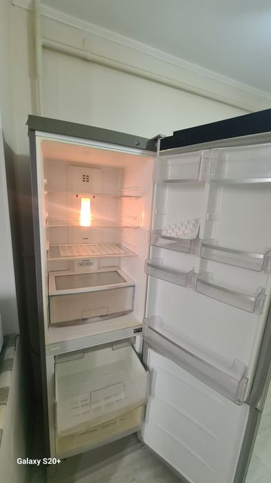 Холодильник LG срочно сатам