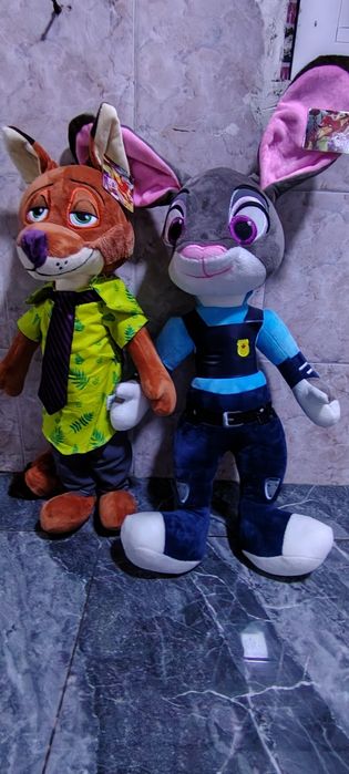 O'yinchoq hayvonlar shaxri qahramonlari TULKIi va QUYON endi O'zbekist