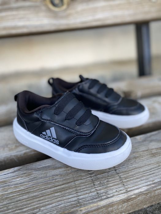 Адидас детски обувки