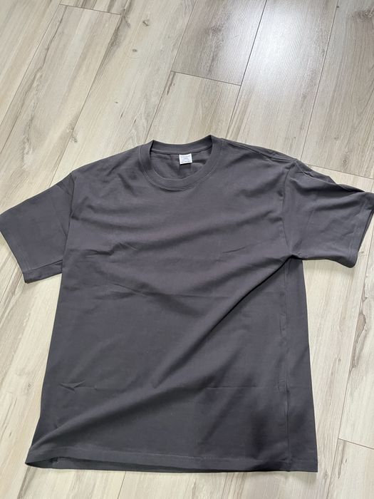 Футболка серая