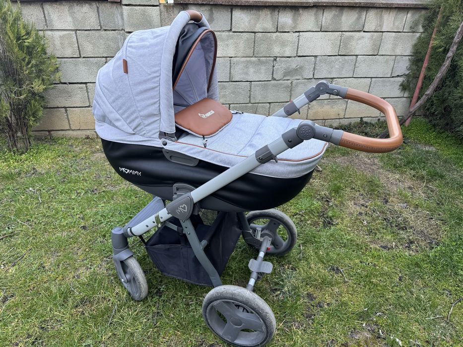 Бебешка количка BabyActive Mommy