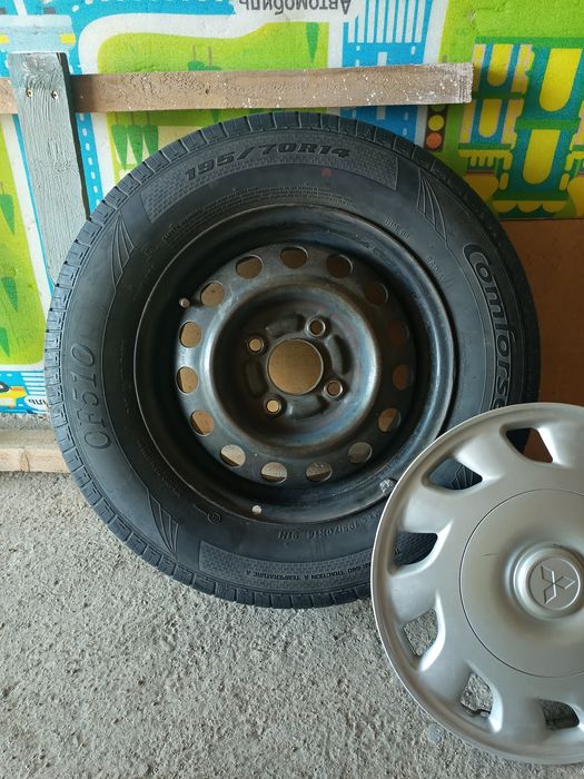 Продам Шины с дисками, калпак