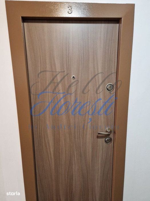 Apartament de 3 camere, semidecomandat, in zona Centru