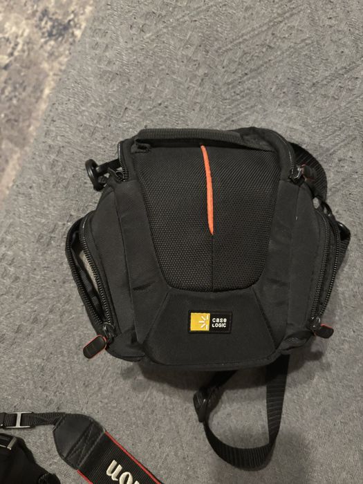 Продам фотоаппарат Canon EOS550D