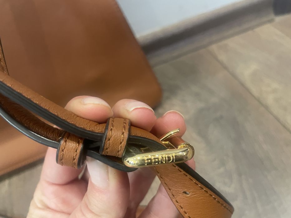 Fendi peekaboo bag естествена кожа