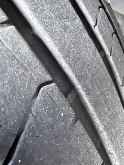 Jante Uberturbine Tesla Y Performance 21” cu cauciucuri