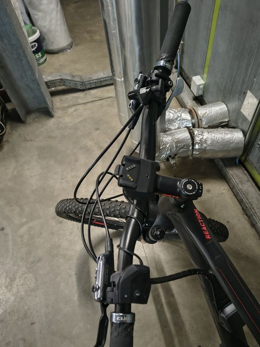 Vind bicicleta electrica fara acumulator si incarcator