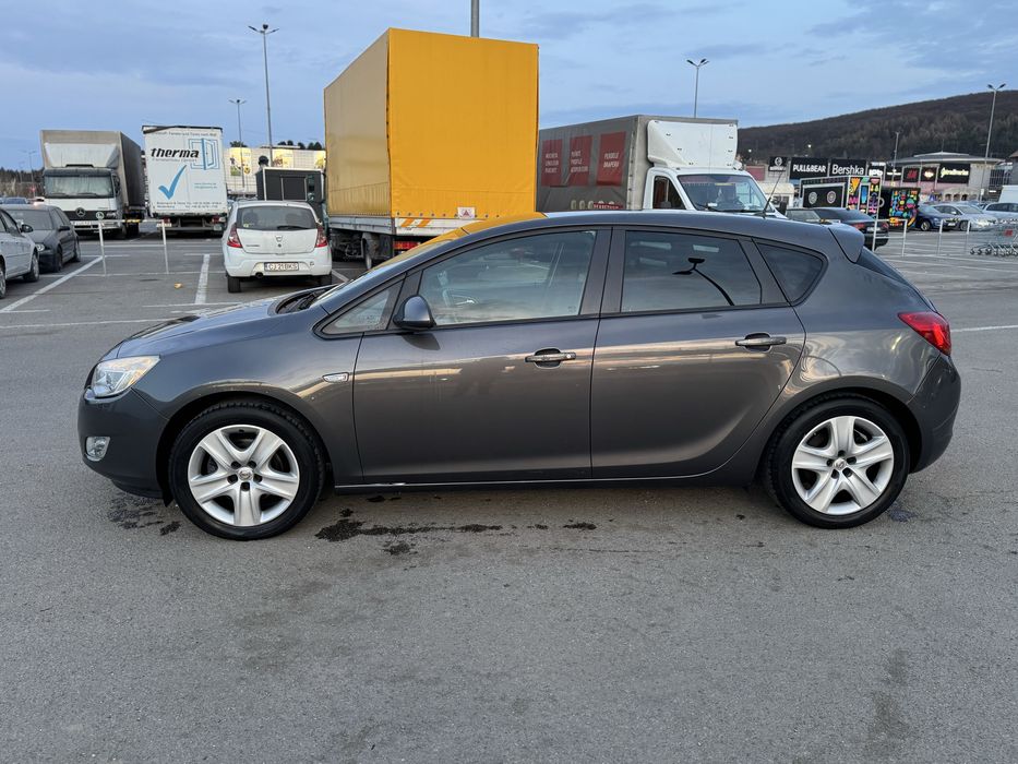 Vand Opel Astra J 1.7CDTI 2011