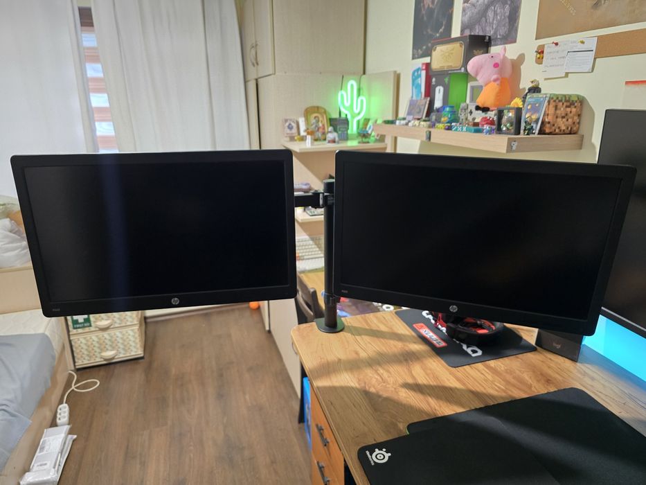 Монитори HP P223 – 21.5” Full HD 1920×1080, перфектно състояние