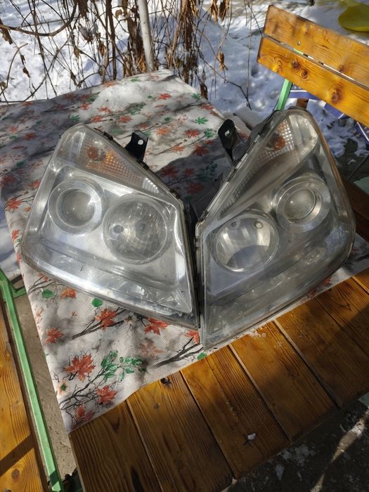 Фары на FAW 1024 б/у