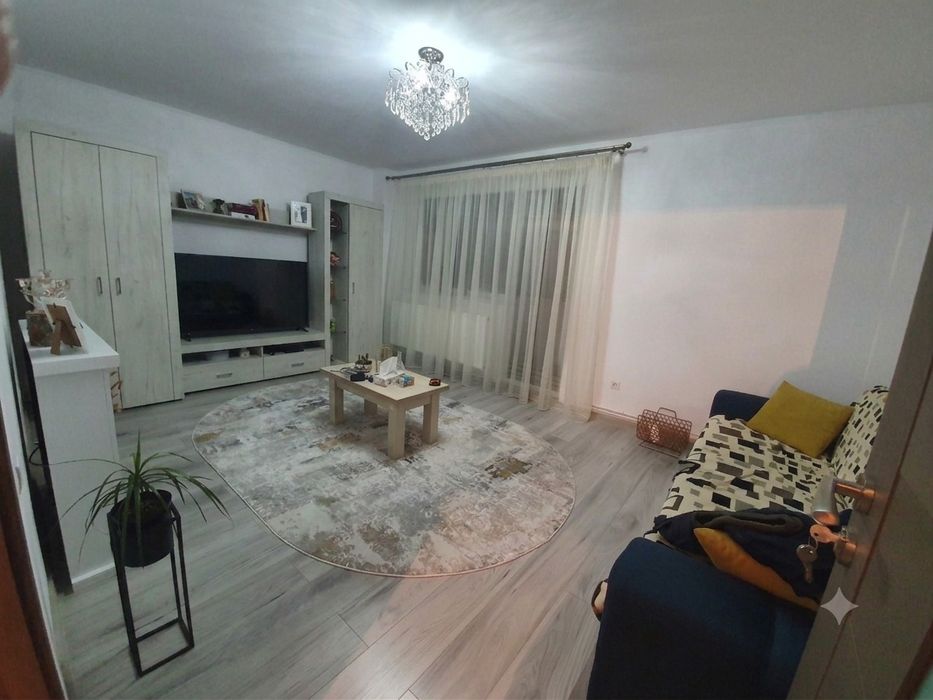 Inchiriez apartament 3 camere — fotografia 1