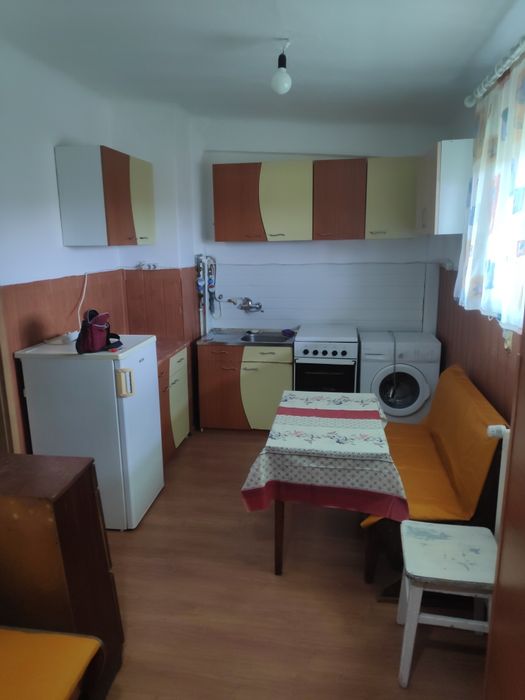 Inchiriez ap 2 camere Magheru