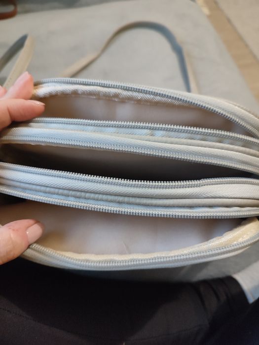 Нова дамска чанта