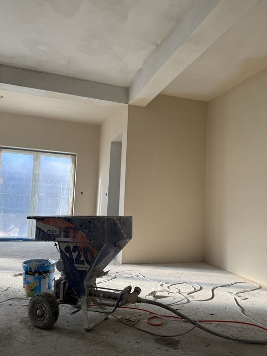 Tencuiala mecanizata / Glet mecanizat/ amenajari interioare